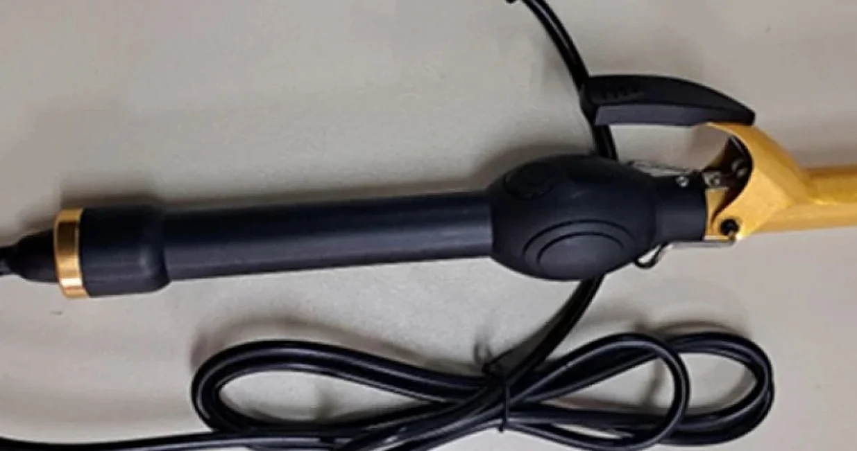 Jedan od spornih aparata za kosu/Agencija Za Nadzor Tržišta Bih