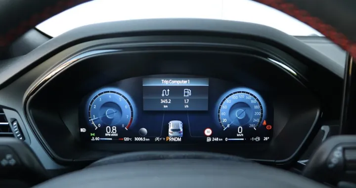 Test – Ford Focus ST 2.3 EcoBoost Sportski kompakt s dva karaktera sdgsdgsdg/