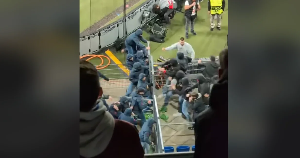 Tuča navijača/Foto: 