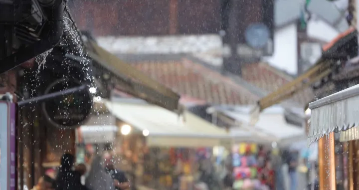 U Sarajevu pala dugoočekivana kiša i donijela osvježenje/Senad Gubelić