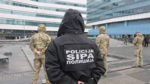 protesti policija/ Didier Torche/