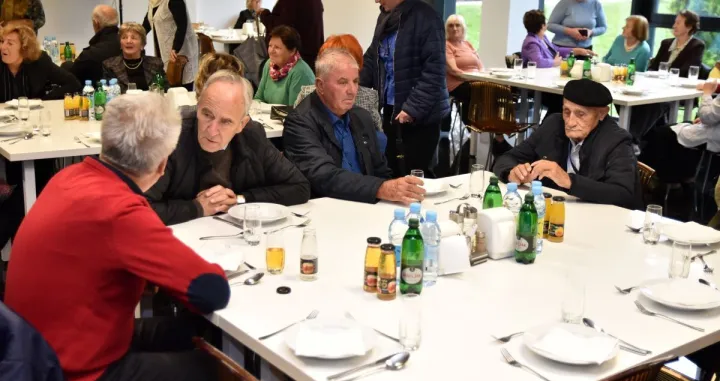 Bosnalijek, bivši radnici firme koji su u penziji, penzioneri/Bosnalijek