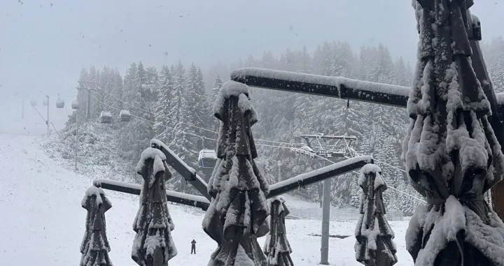 Snijeg na Jahorini, planina, snijeg u oktobru, oktobarski snijeg/Srna