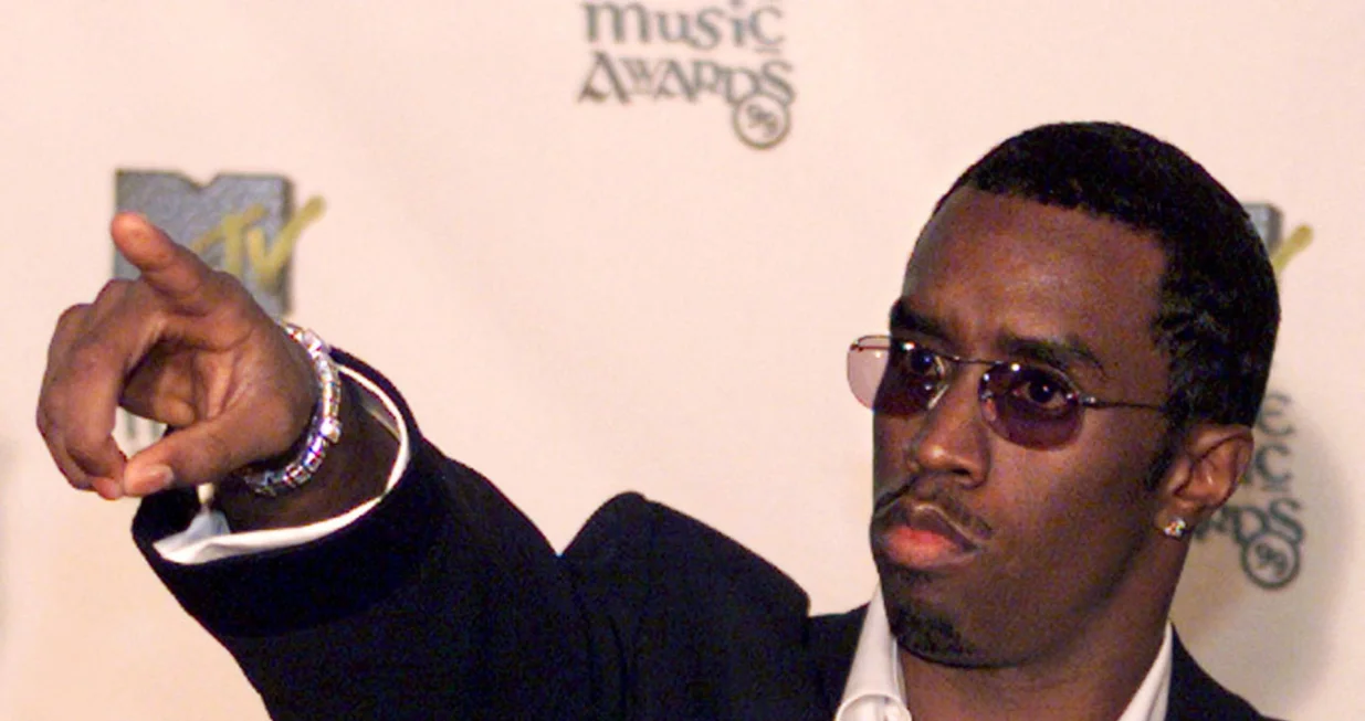 FILE PHOTO: American rapper Sean "P.Diddy" Combs arrives at the MTV Europe awards ceremony at Dublin's The Point on November 11, 1999./File Photo/Ferran Paredes