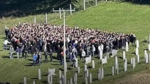 Stotine ljudi na posljednjem ispraćaju/Krajina.ba//