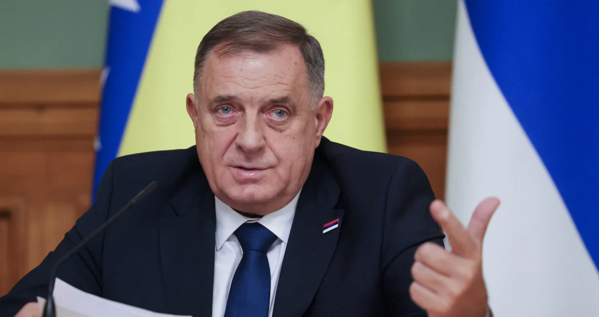 Milorad Dodik, who was recently stripped of his mandate as the autonomous Serb Republic's president by Bosnia's election commission, attends a press conference following talks with Russia's Foreign Minister Sergei Lavrov in Moscow, Russia, September 9, 2025. Sergei Ilnitsky/Pool via REUTERS/Sergei Ilnitsky