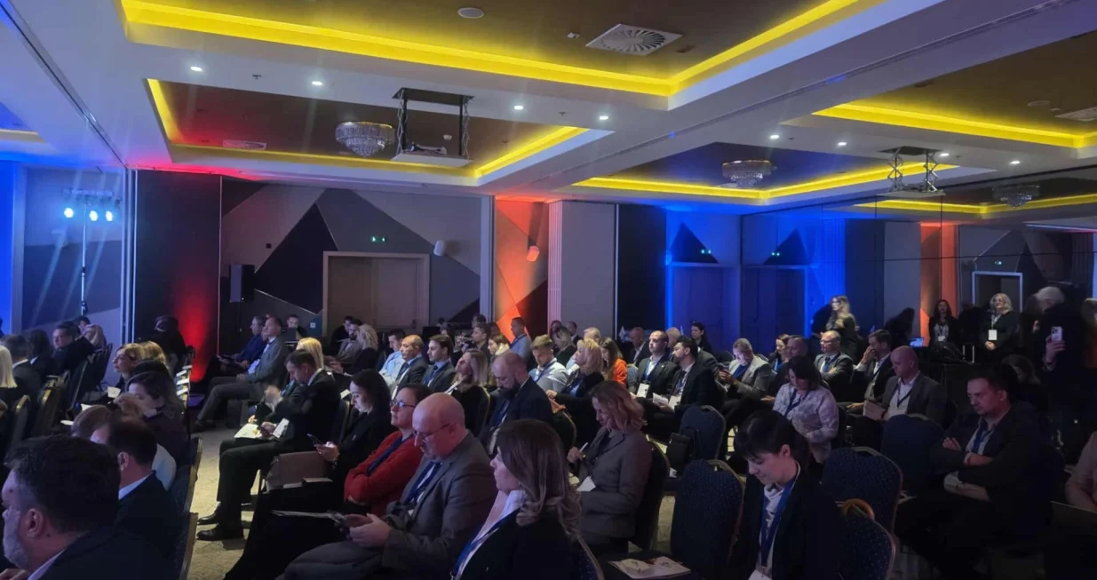 Antikorupcija i dobro upravljanje na zapadnom Balkanu: Unaprijeđenje puta ka EU integracijama/Nedim Fetahović