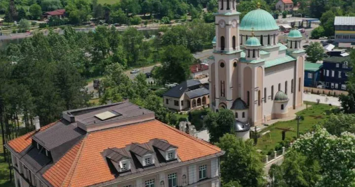 Saborni hram Uspenja Svete Bogorodice u Tuzli/