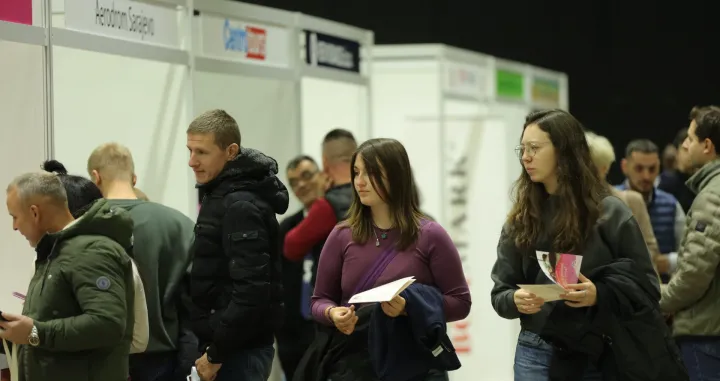 Sajam gledaj sebi posla/Senad Gubelić