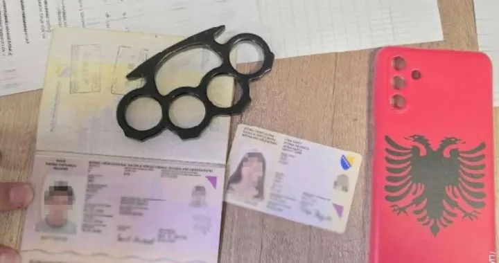 Bh. državljani, hapšenje, Beograd, bokser, maskica za telefon, zastava Albanije/Mup Srbije