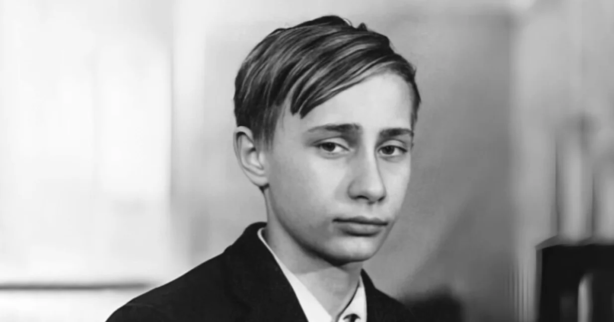vladimir putin u djetinjstvu/