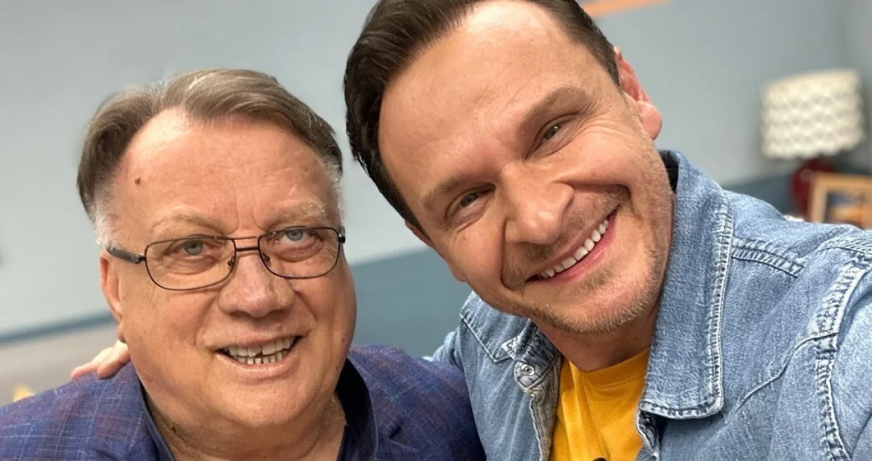 Halid Bešlić i Enis bešlagić su godinama bili dobri prijatelji/