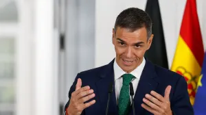 Spanish Prime Minister Pedro Sanchez speaks next to German Chancellor Friedrich Merz (not pictured) during a joint press conference in Madrid, Spain, September 18, 2025. REUTERS/Susana Vera/Susana Vera