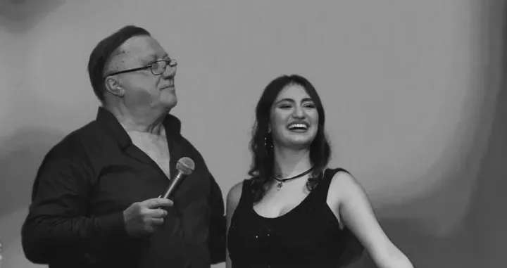 Halid Bešlić i Laura Marin na Halidovom zadnjem koncertu u Zetri 2023. godine//