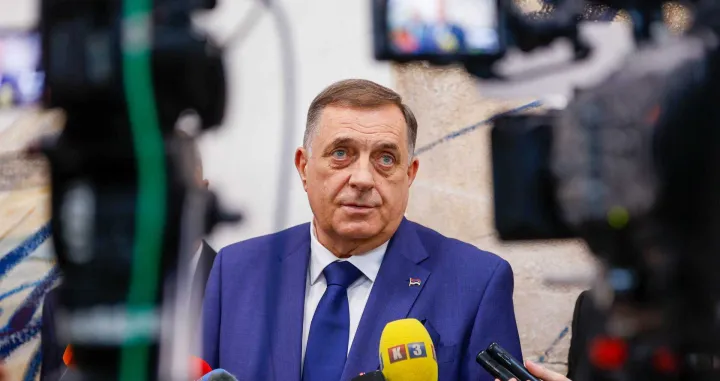 U Istočnom Sarajevu, 24. aprila 2025. godine, predsjednik bosanskohercegovačkog entiteta RS Milorad Dodik svečano je otvorio zgradu Rektorata i Muzičke akademije Univerziteta u Istočnom Sarajevu/Damir Deljo