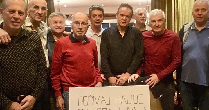 Raja iz Melbourna, poruka, Halid Bešlić, oproštaj/