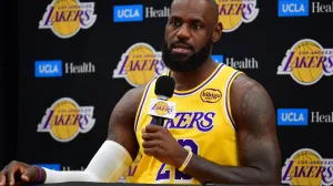 Sep 29, 2025; Los Angeles, CA, USA; Los Angeles Lakers forward LeBron James (23) during media day at UCLA Health Training Center. Mandatory Credit: Gary A. Vasquez-Imagn Images/Foto: Gary A. Vasquez