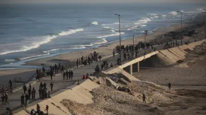 GAZA, PALESTINA – 10. OKTOBAR 2025.Palestinci se počeli vraćati svojim domovima nakon sporazuma o prekidu vatre u Pojasu Gaze. (Hassan Jedi - Anadolu Agency)/