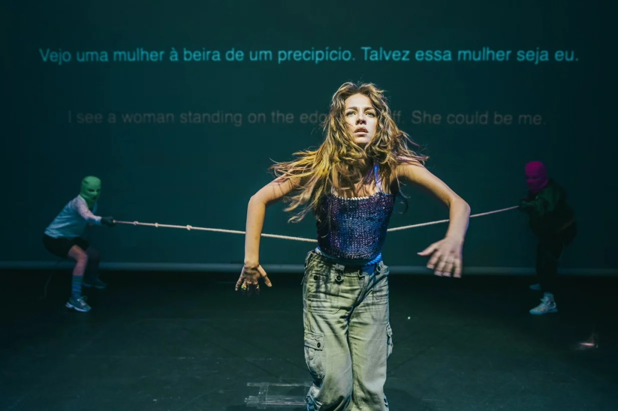 Komad "Ovo nije zemlja za žene"/