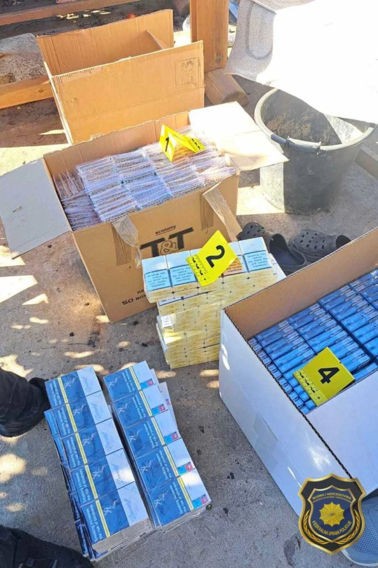 Otkrivena je veća količina cigareta bez akciznih markica/FUP/