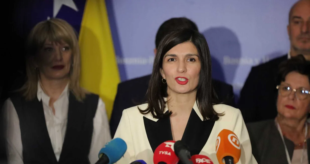 kongres naše stranke, nova predsjednica naše stranke/Senad Gubelić 