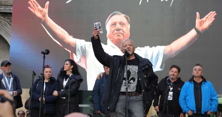 Sarajlije na skupu u čast Halida Bešlića/Senad Gubelić