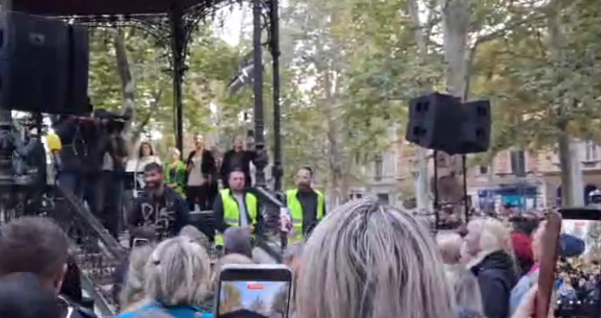 Zagreb se oprašta od Halida Bešlića/Screenshot