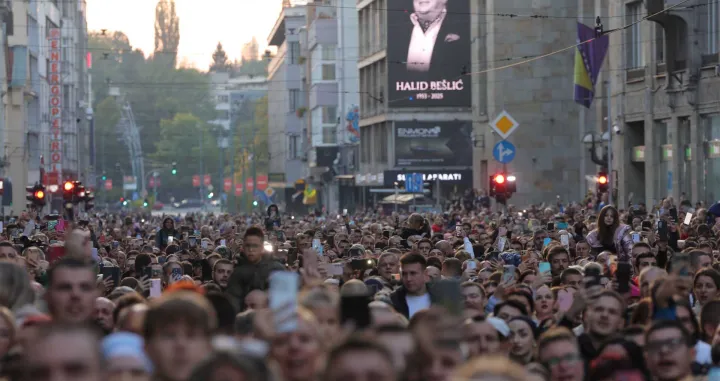 Halid Bešlić, Sarajevo/Senad GubeliĆ