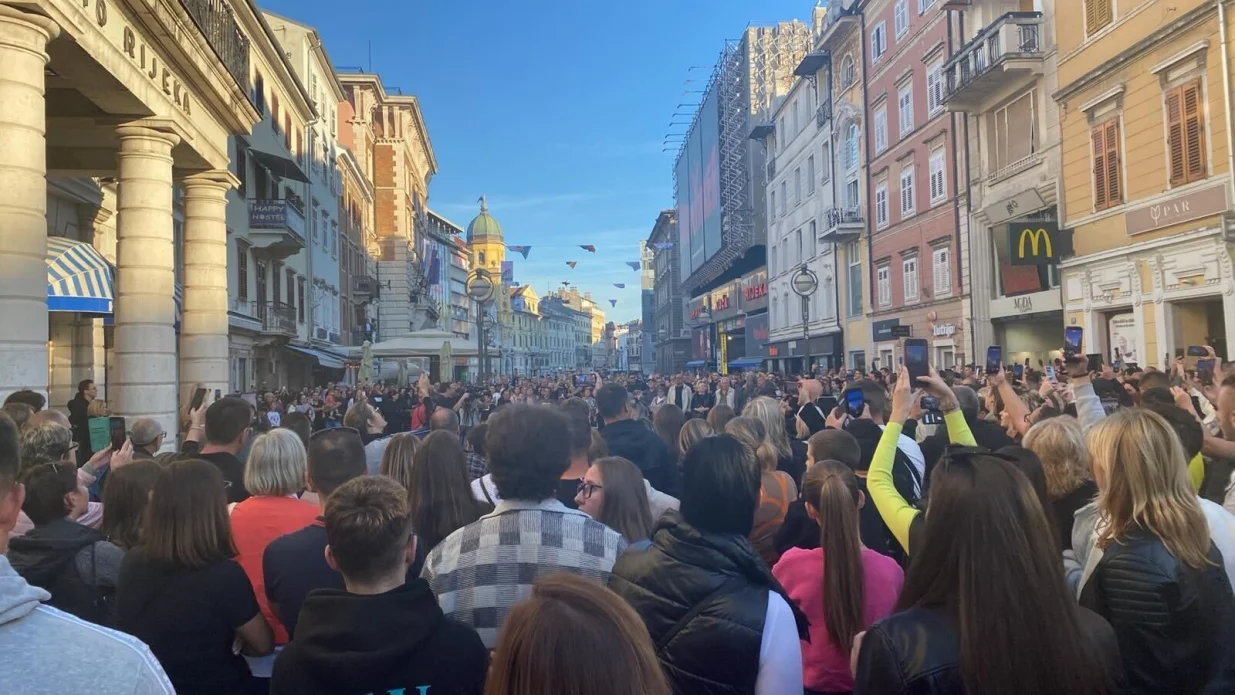Riječani se oprostili od Halida Bešlića/Čitatelj Oslobođenja