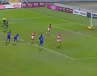 Mbong postigao gol sa bijele tačke za 1:2 (FOTO: Screenshot/BHRT)/Foto: 