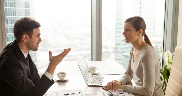 Direktorica upozorava kandidate/Free Pik