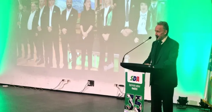 Bakir Izetbegović, predsjednik SDA, obraćanje u Hadžićima/Facebook