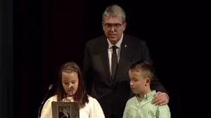 Samir Avdić, graadonačelnik Sarajeva i Halidovi unuci, komemoracija/