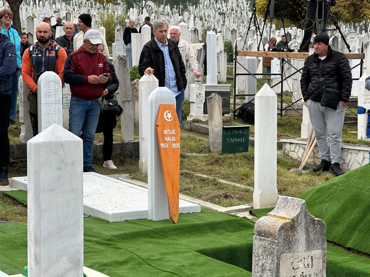 Halid Bešlić, mezar, bare/Amir Papić