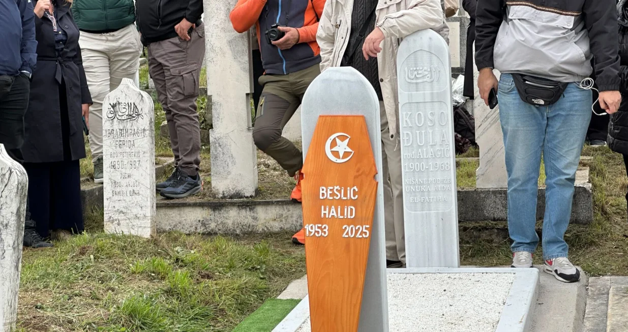 Halid Bešlić, mezar, bare/Amir Papić
