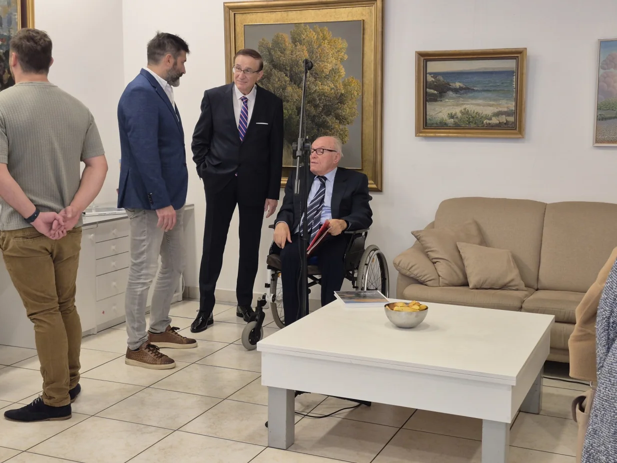 Akademici Asim Kurjak, Adamir Jerković i Martin Henc/