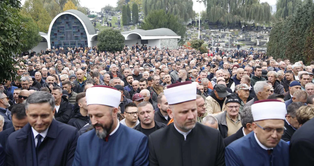 halid bešlić, dženaza, sahrana, bare, mezar/Damir Deljo