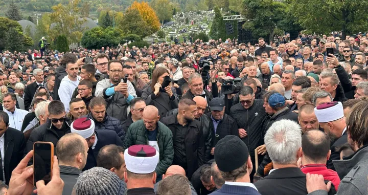 Ukop Halida Bešlića na groblju Bare/Amir Papić