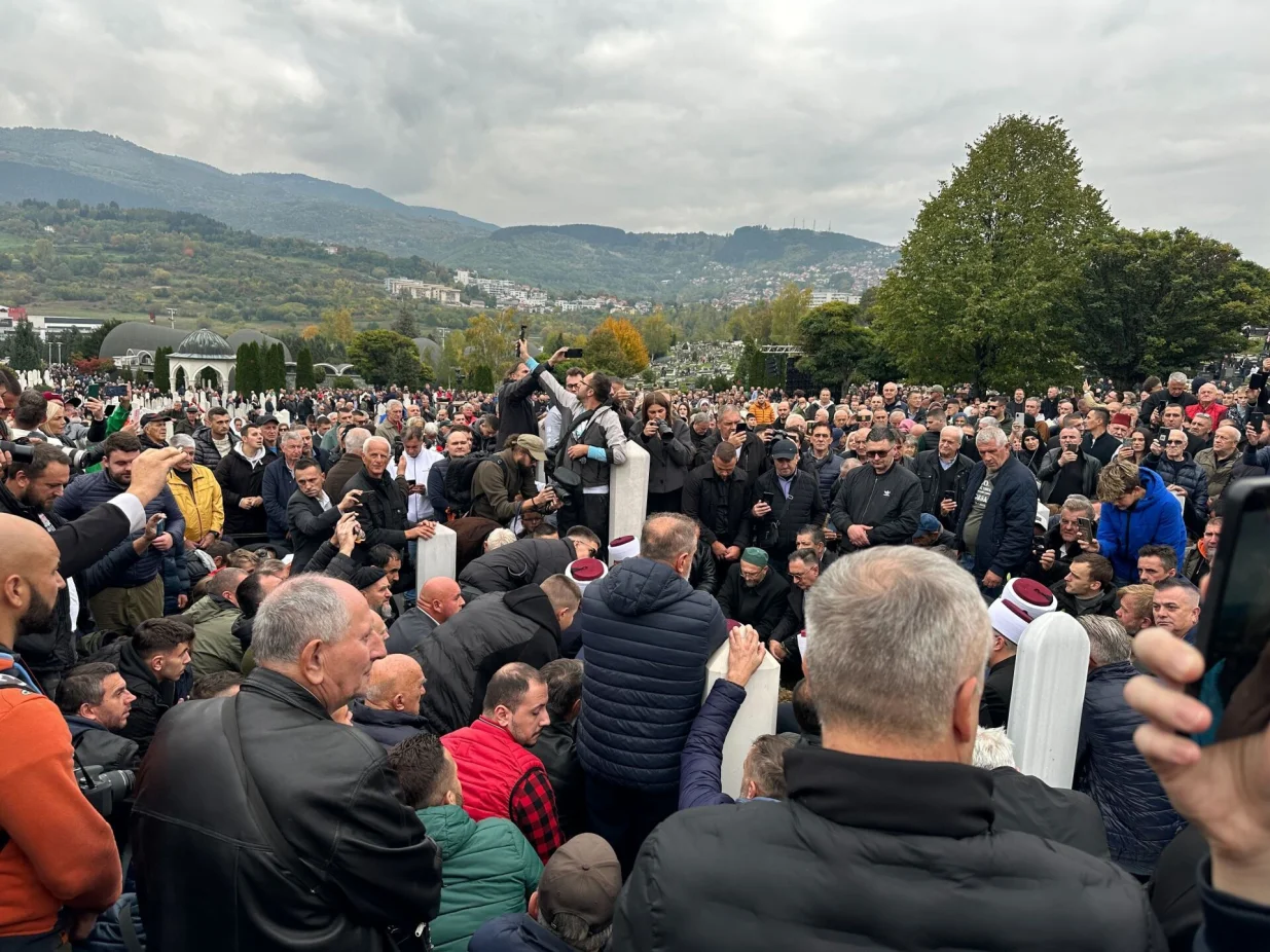Ukop Halida Bešlića na groblju Bare/Amir Papić