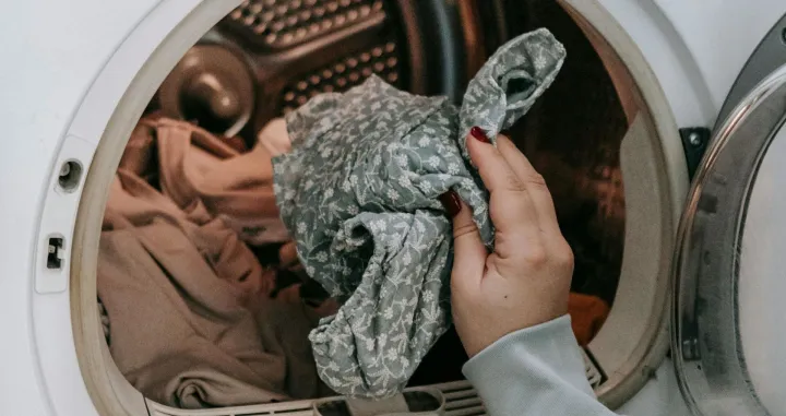 Mašina za veš/Sarah Chai