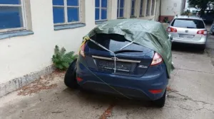 vukanovićev automobil prevezen pred PU Trebinje RTRS/Rtrs