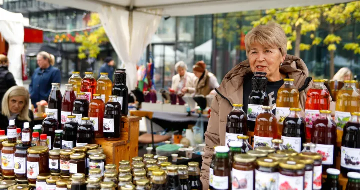 Senada Kovač sokovi/Damir Deljo
