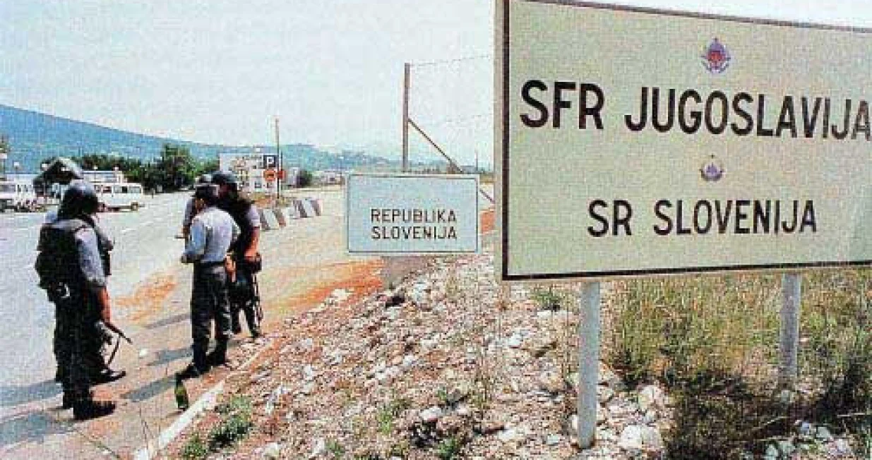 Jedinice JNA napustile Sloveniju na današnji dan/