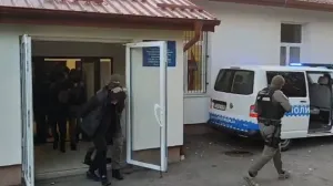 Privođenje osumnjičenih/Printscreen/X.com//