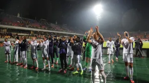 Soccer Football - FIFA World Cup - UEFA Qualifiers - Group K - Latvia v England - Daugava Stadium, Riga, Latvia - October 14, 2025 England's Harry Kane celebrates with teammates after qualifying for the FIFA World Cup Action Images via Reuters/Paul Childs/Foto: Paul Childs