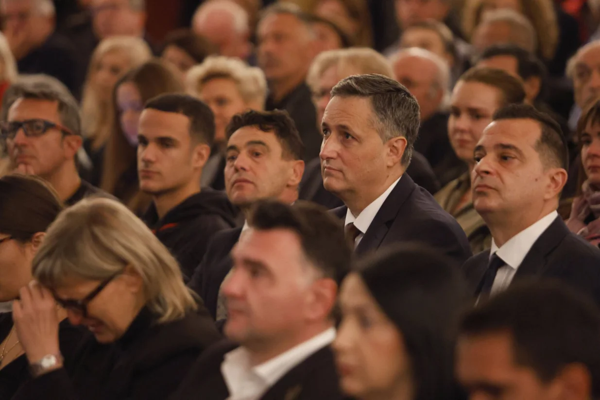 Komemoracija bh. filmskom producentu Damiru Ibrahimoviću u Narodnom pozorištu u Sarajevu. Foto FENA/Amer Kajmović/