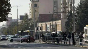 Tramvaji stoje, na Sosijalnom su policija i Hitna pomoć/Mia Konjhodžić/