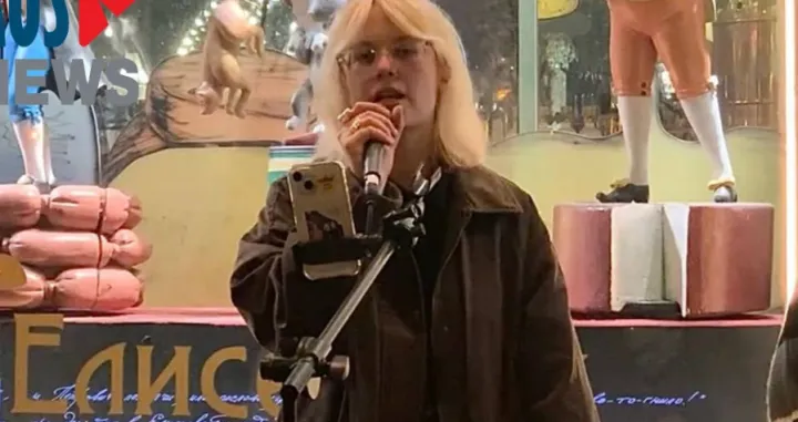 POLICIJA u Sankt Peterburgu privela je 18-godišnju pjevačicu Dianu Loginovu nakon što je izvela poznatu prosvjednu pjesmu koja poziva na svrgavanje ruskog predsjednika Vladimira Putina/Sceenshot