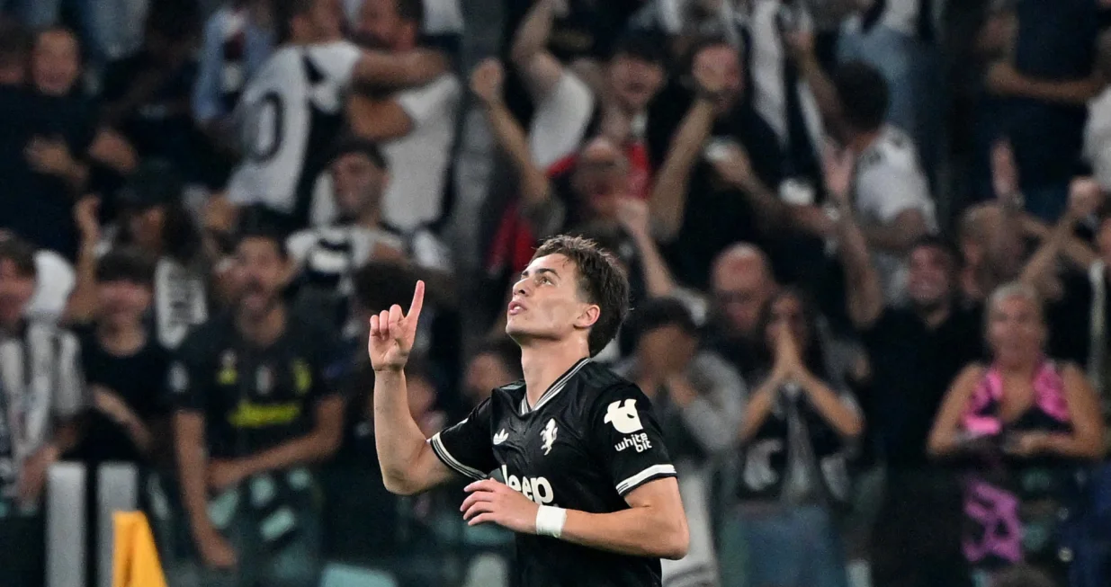 Soccer Football - UEFA Champions League - Juventus v Borussia Dortmund - Allianz Stadium, Turin, Italy - September 16, 2025 Juventus' Kenan Yildiz celebrates scoring their first goal REUTERS/Alberto Lingria/Foto: Alberto Lingria