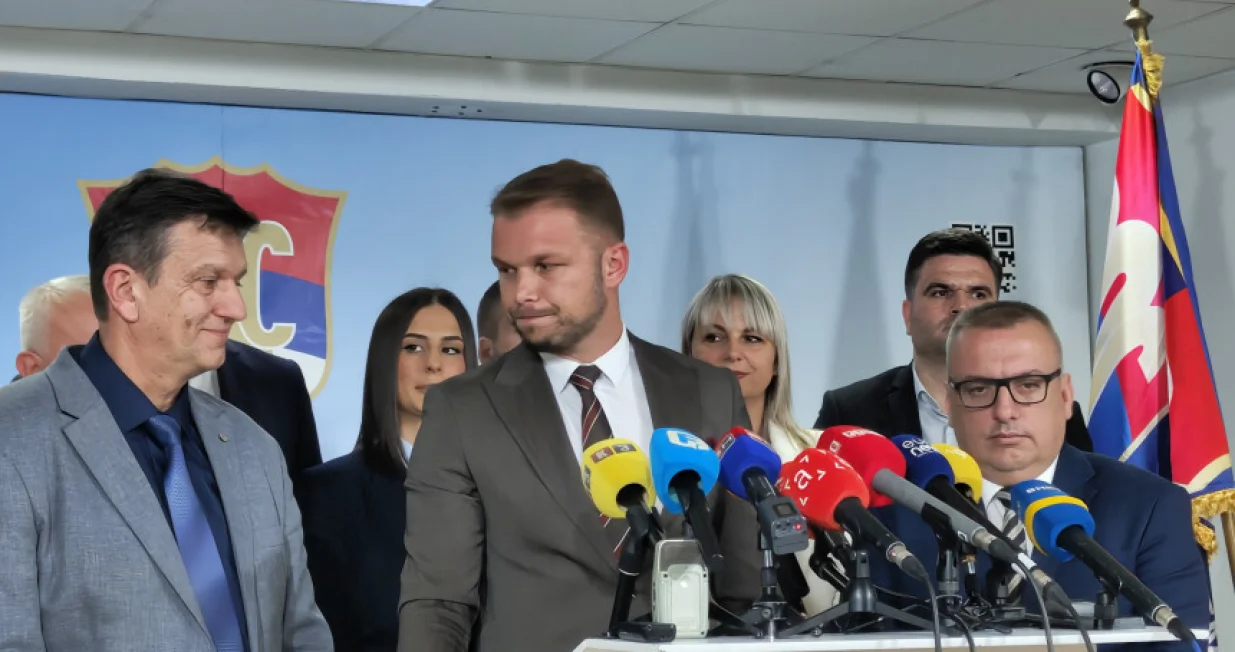 Branko Blanuša, Draško Stanivuković, Jovica Radulović, press konferencije, SDS, PDP, sastanak u Banjoj Luci, podrška za Blanušu/Bn